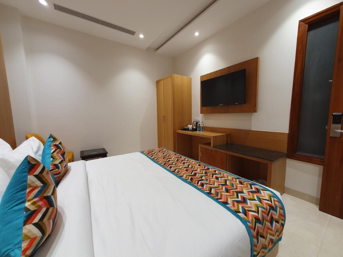 Hotel Classio Royale Amritsar Exterior photo