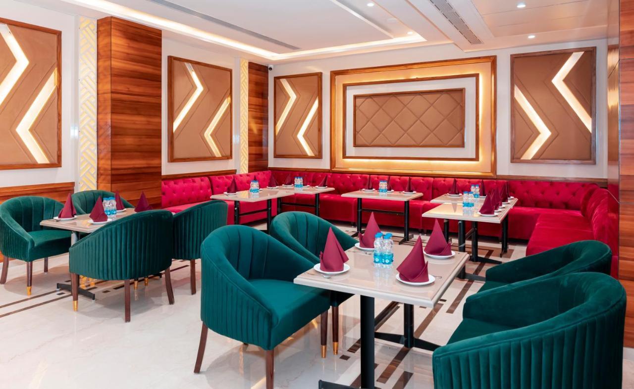 Hotel Classio Royale Amritsar Exterior photo