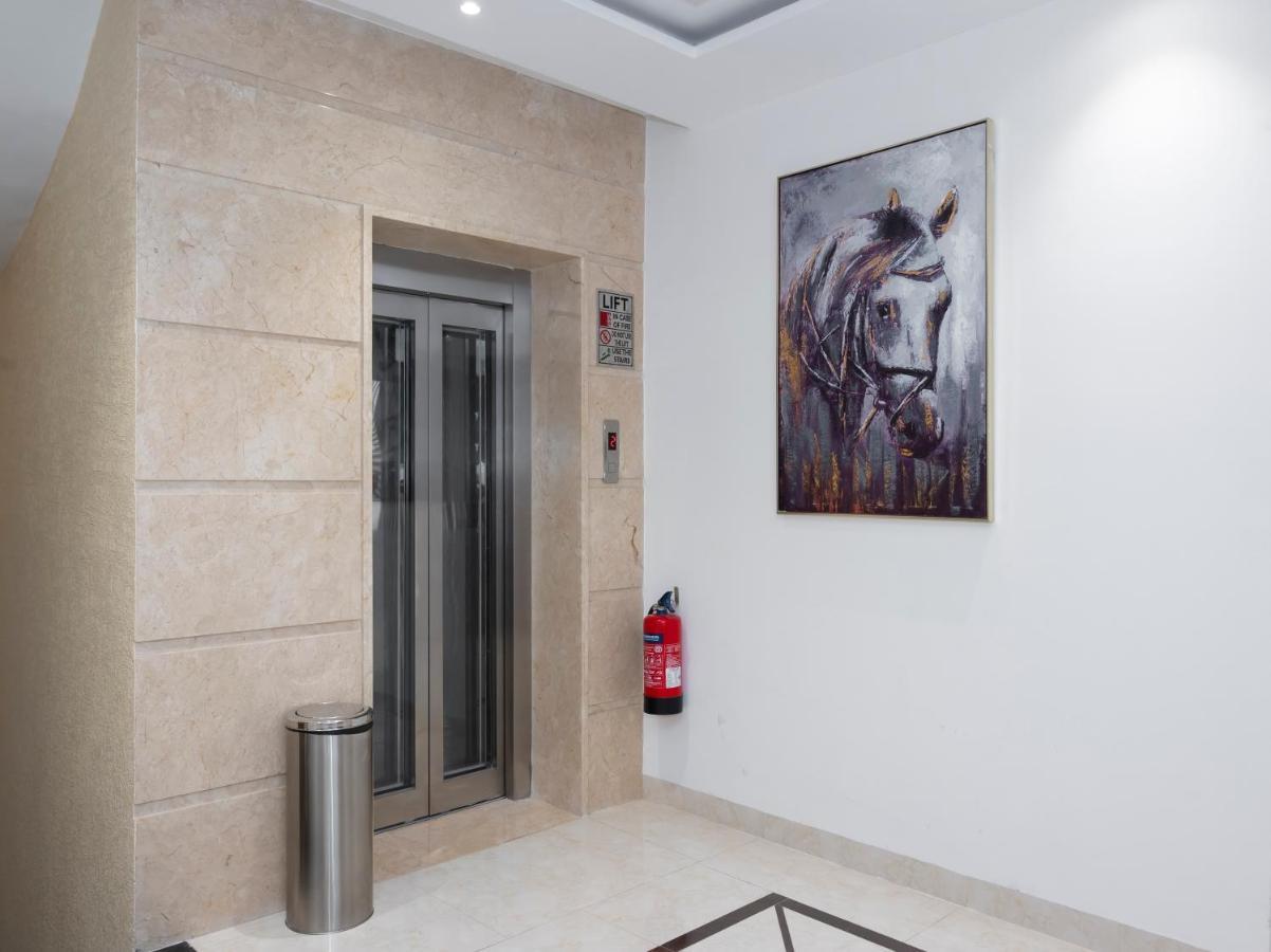 Hotel Classio Royale Amritsar Exterior photo