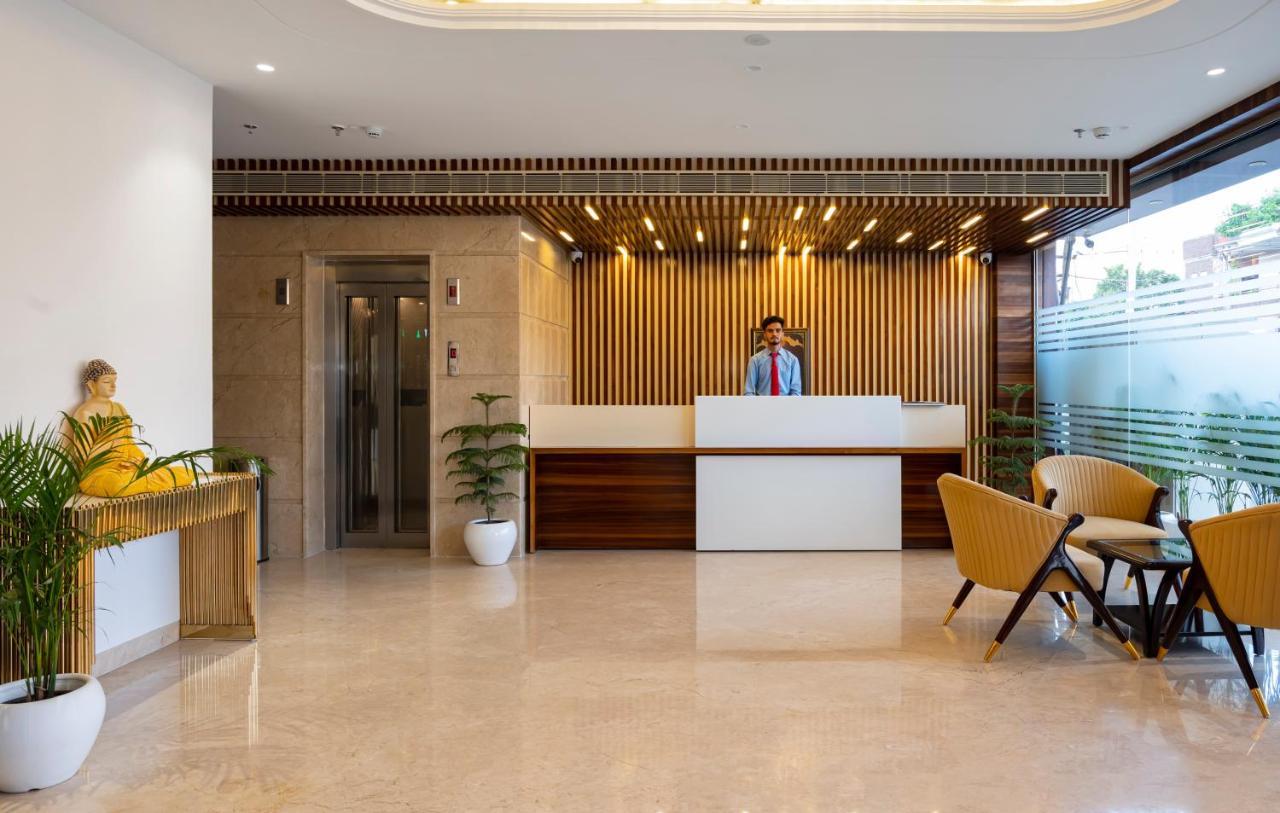 Hotel Classio Royale Amritsar Exterior photo