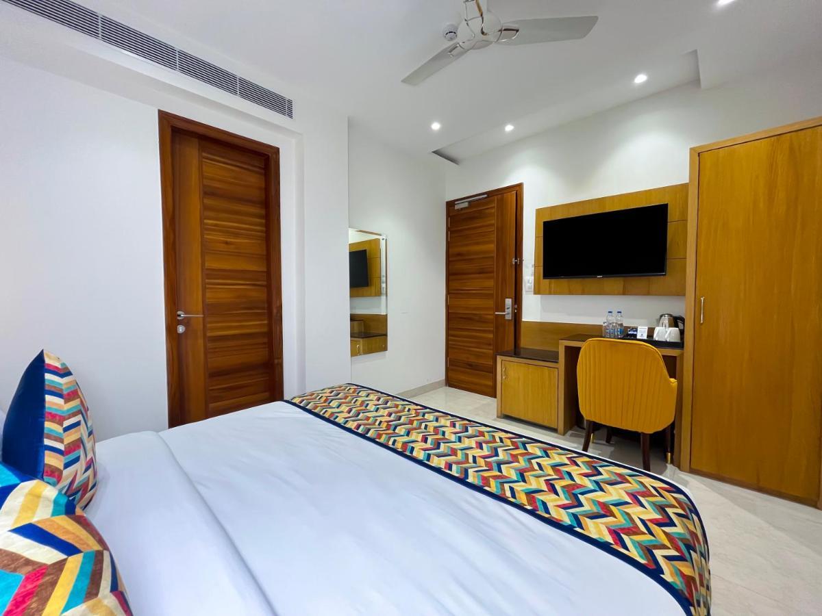 Hotel Classio Royale Amritsar Exterior photo